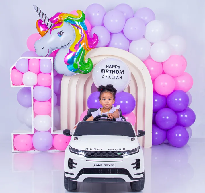 First birthday photoshoot, unicorn themed balloon arch